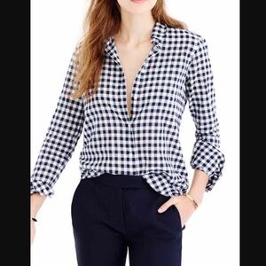 Classic gingham Navy Blue Button down M
